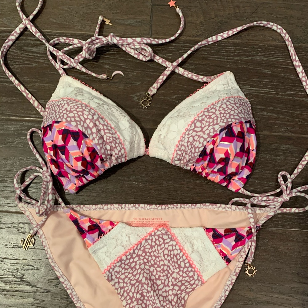 String bikini